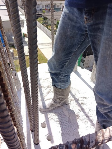 งานเจาะเสียบเหล็ก 